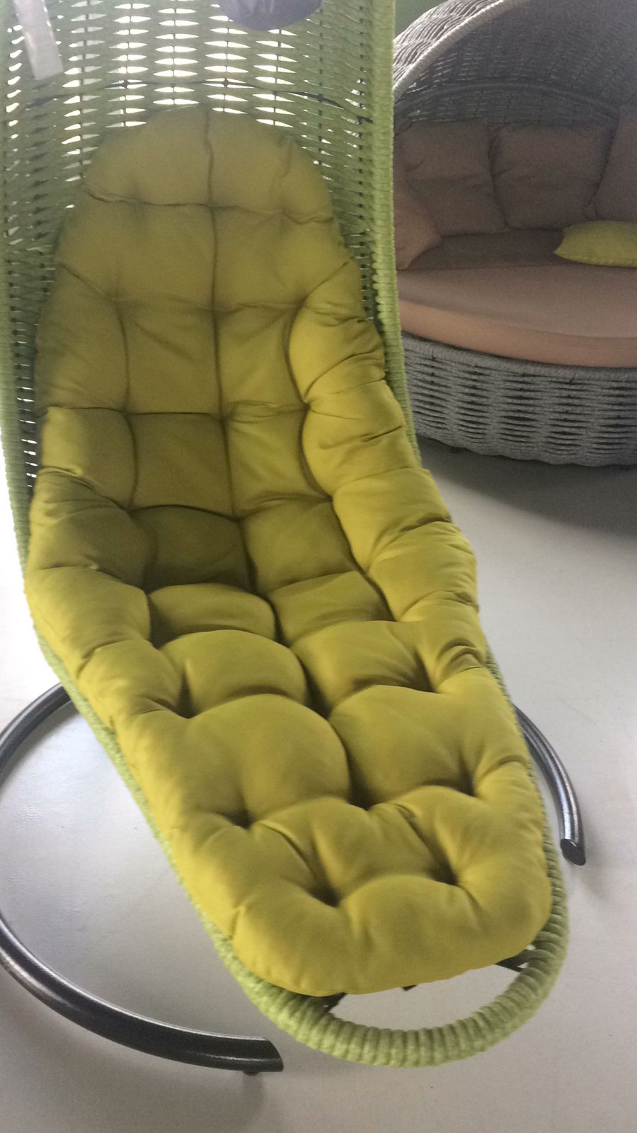 Плетеное подвесное кресло-шезлонг DeckWOOD Recliner